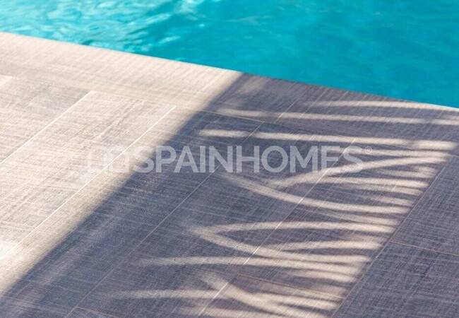 Nybyggda Hus Med Samtida Design I La Herrada 4