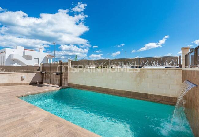 Nybyggda Hus Med Samtida Design I La Herrada 2