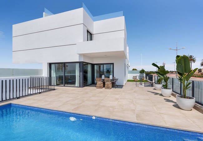 Stylish Semi-detached Properties for Sale in Dolores Orihuela