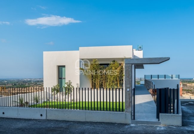 Вилла в Сьюдад-Кесада с Террасой на Крыше и Бассейном 10