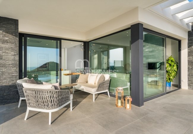 Вилла в Сьюдад-Кесада с Террасой на Крыше и Бассейном 8