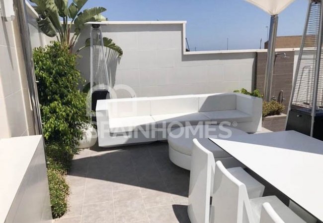 Casas Contemporáneas Con Piscinas Privadas En Ciudad Quesada 13