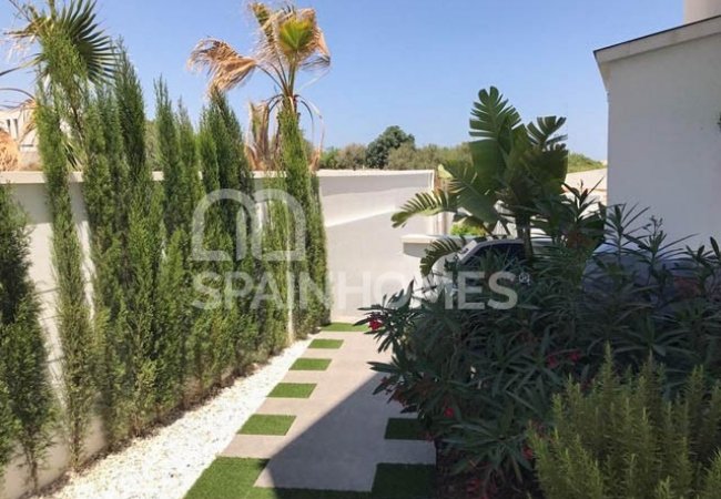 Casas Contemporáneas Con Piscinas Privadas En Ciudad Quesada 5