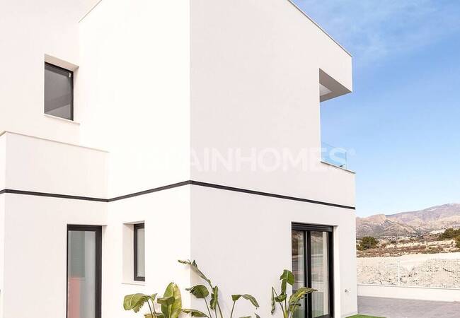 Отдельные Виллы с Просторными Интерьерами в Финестрате 15