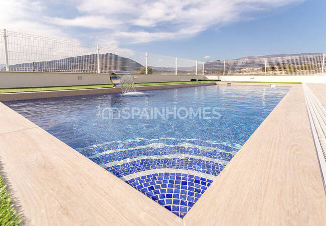 Отдельные Виллы с Просторными Интерьерами в Финестрате 11