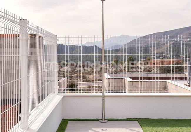 Отдельные Виллы с Просторными Интерьерами в Финестрате 12