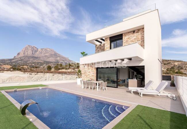 Отдельные Виллы с Просторными Интерьерами в Финестрате 2