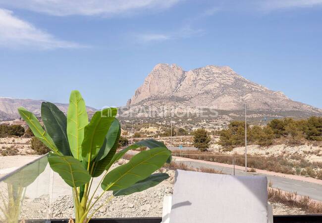 Отдельные Виллы с Просторными Интерьерами в Финестрате 23