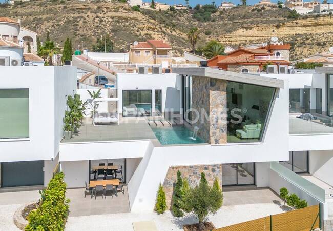 Golf Villa in Rojales for Sale with a Private Swimming Pool 7