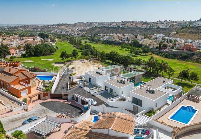 Golf Villa in Rojales for Sale with a Private Swimming Pool 13