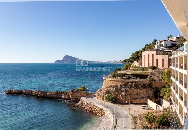 Elegant Beachfront Apartments in Exclusive Location of Altea 11