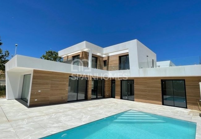 Luxury Villa with Spacious Design in Calpe Costa Blanca 1