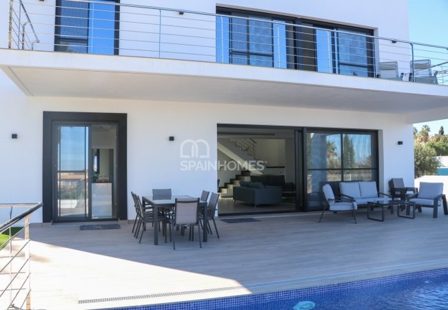 Espaciosa Villa En Ubicación Exclusiva En Denia Alicante 9