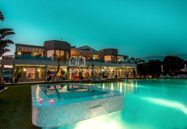 Large Sea View Villa with Luxe Features in Alicante, Costa Blanca 17