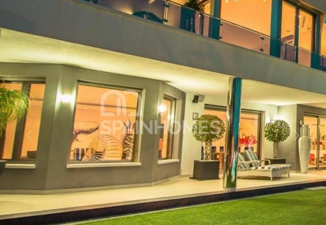 Large Sea View Villa with Luxe Features in Alicante, Costa Blanca 21