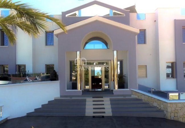 Large Sea View Villa with Luxe Features in Alicante, Costa Blanca 2