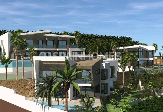 Opportunity to Buy Villa in Calpe, Spain