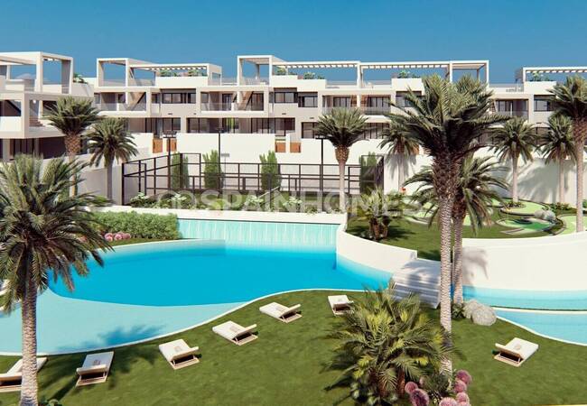 Lake View Apartments in a Complex with Pool in Torrevieja 2