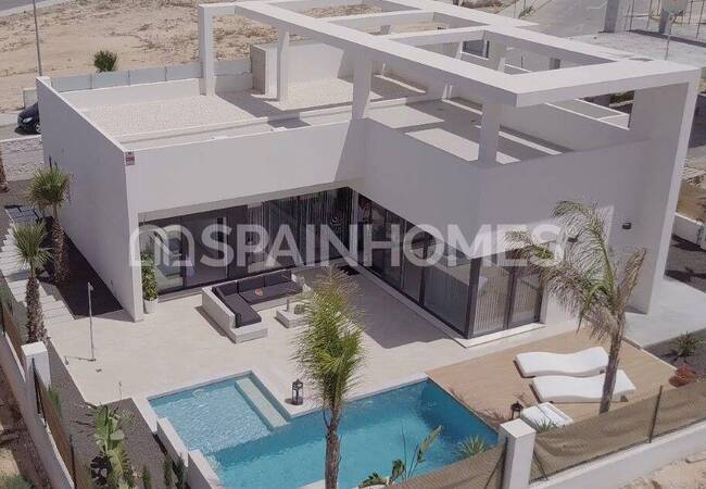 Elegant 3+1 Detached Villas in Benijofar for Sale 1