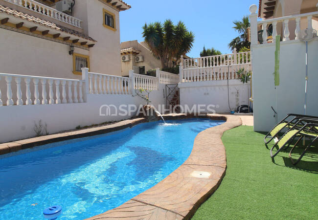 La Zenia İspanya'da İndirimli Satılık 4+2 Müstakil Villa 2