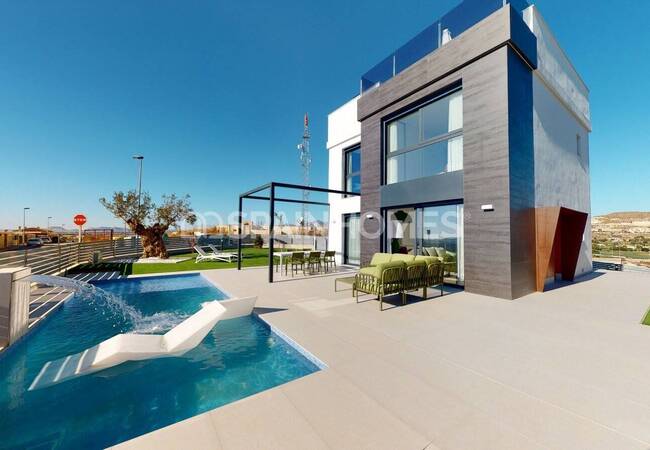 Villas Near City Center and the Beach in Mutxamel Alicante