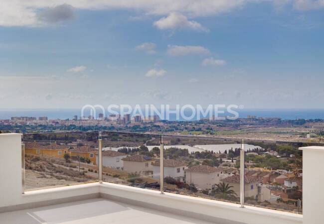 Villas Near City Center and the Beach in Mutxamel Alicante 4