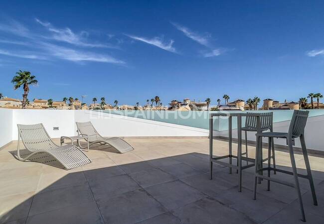 Villas with Private Pool and Parking in La Florida, Costa Blanca 1