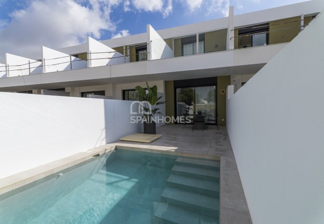 Townhouses with High-quality Finishes in Costa Blanca 4