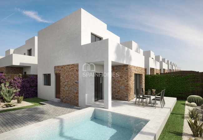 Stylish Semi-detached House in a Popular Area of Villamartin 1