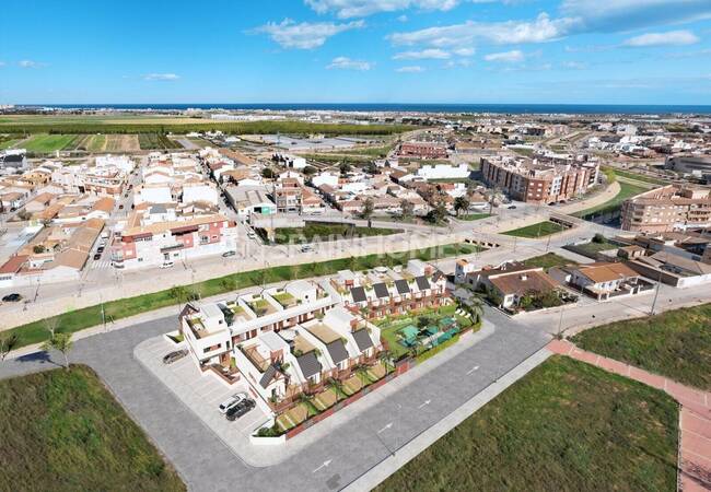 Real Estate in Thai Style Complex in Pilar De La Horadada 8