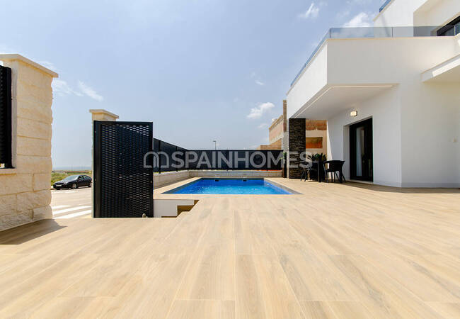 Spacious Detached Villa with Private Pool in Bigastro, Orihuela 6