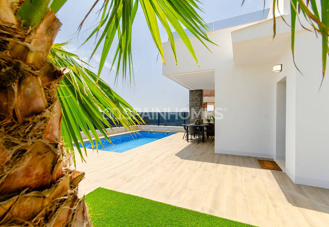 Spacious Detached Villa with Private Pool in Bigastro, Orihuela 13