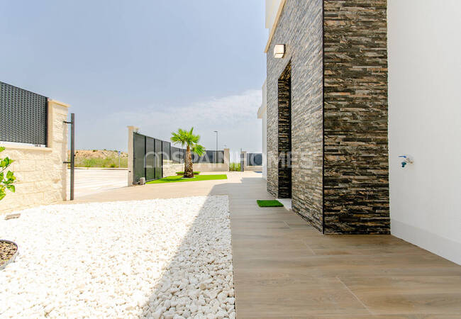 Spacious Detached Villa with Private Pool in Bigastro, Orihuela 10