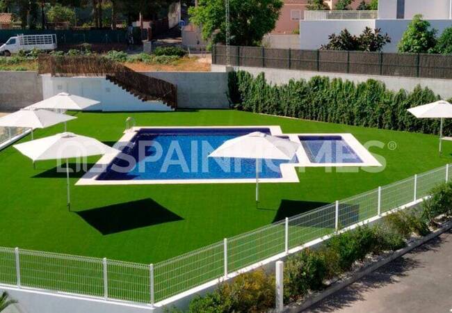 Denia Alicante'de Denize Yakın Yarı Müstakil Villalar 2