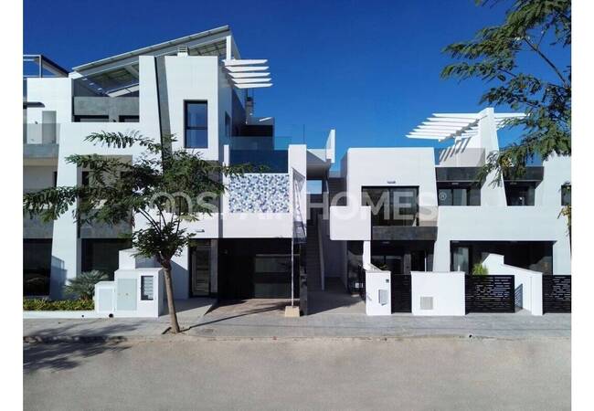 Properties with Quality Finishes in Pilar De La Horadada