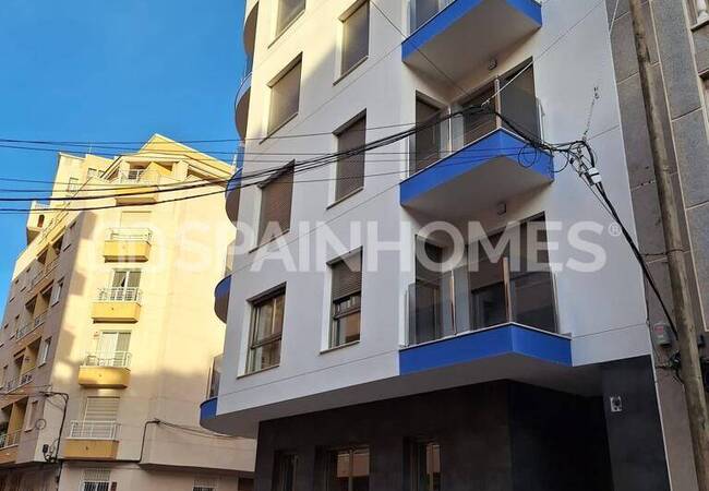 Beachfront Apartments with Rooftop Pool in Torrevieja 3