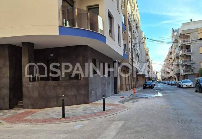 Beachfront Apartments with Rooftop Pool in Torrevieja 4
