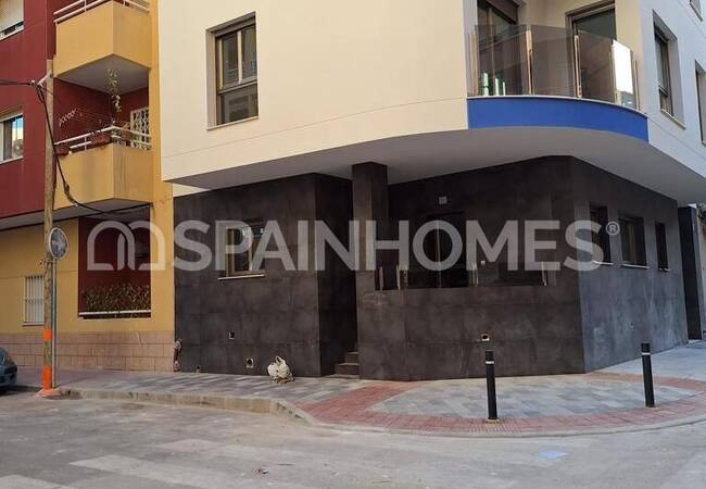 Beachfront Apartments with Rooftop Pool in Torrevieja 5