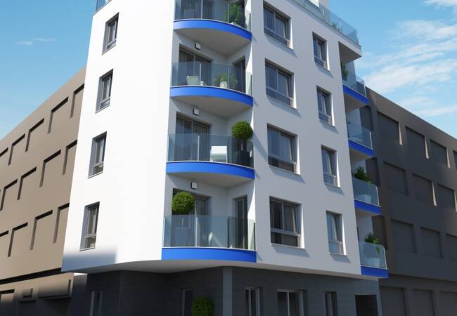 Beachfront Apartments with Rooftop Pool in Torrevieja 1