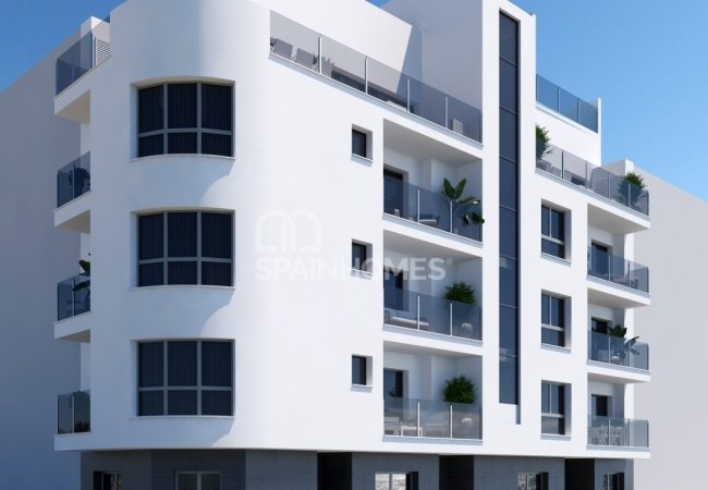 Practically Designed Property Close to the Beach in Torrevieja 3