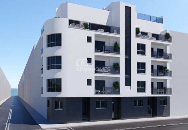 Practically Designed Property Close to the Beach in Torrevieja 1