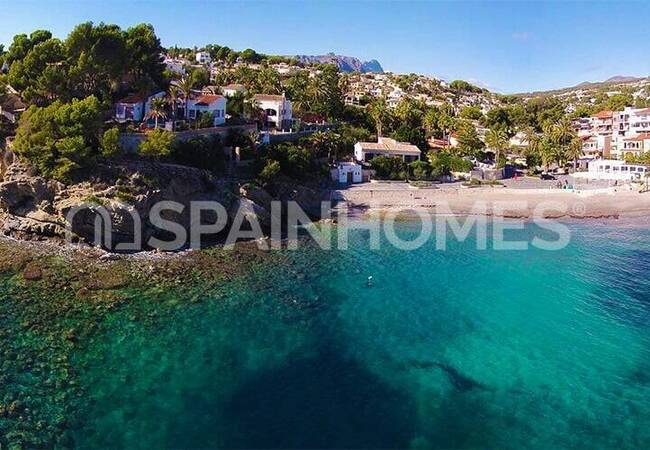 Villas with Private Pools and Gardens in Benissa, Alicante 14