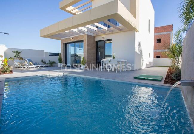 Villas Indépendantes Avec Solarium Sur Le Toit À Los Montesinos 2