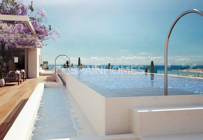 Alicante Şehir Merkezinde Deniz Manzaralı Şık Daireler 4