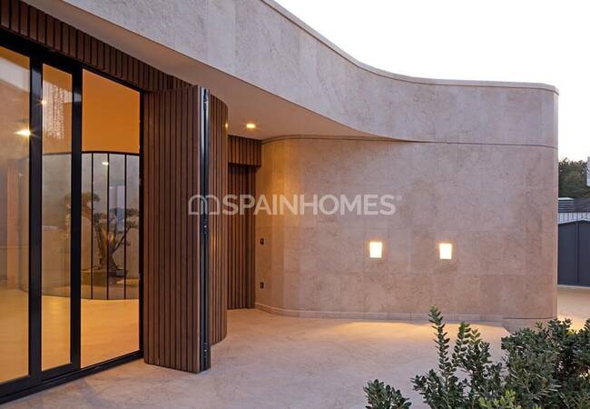 Villa with Private Pool and Garden in Polop Alicante 8