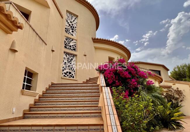 Maison Luxueuse Vue Panoramique Sur Mer Et Ville À Calpe 4