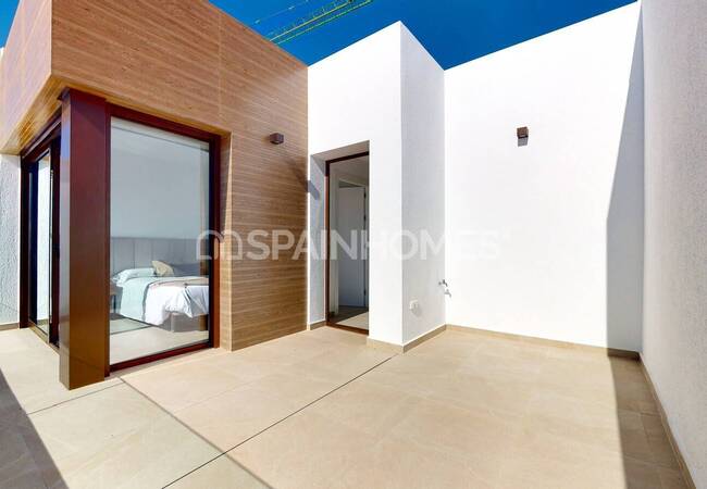 Algorfa'da Eşsiz Tasarımlı Özel Havuzlu Villalar 13