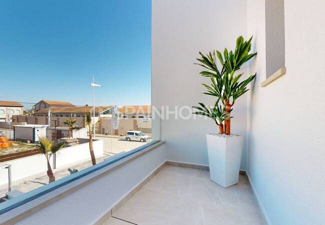 Algorfa'da Eşsiz Tasarımlı Özel Havuzlu Villalar 16