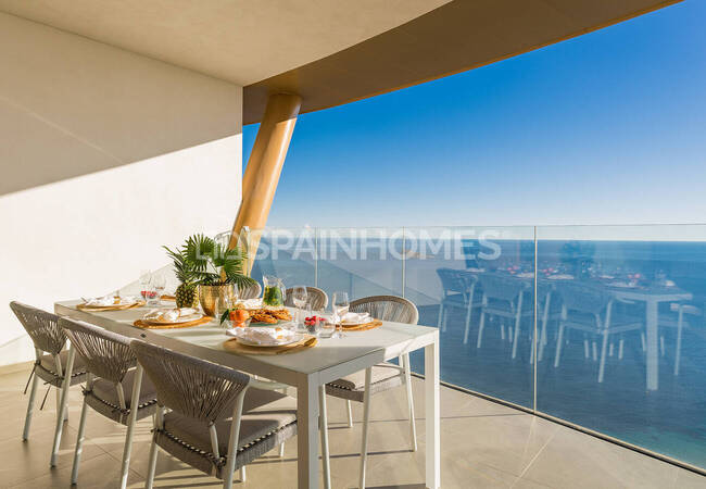 Benidorm Costa Blanca'da Plaja Yakın Deniz Manzaralı Daireler 25