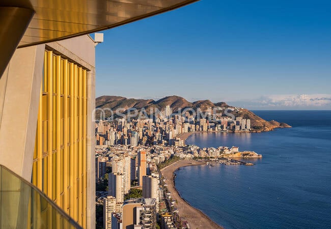 Benidorm Costa Blanca'da Plaja Yakın Deniz Manzaralı Daireler 21